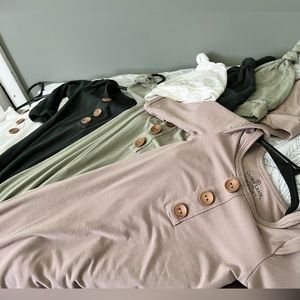 Set of 4- Caden Lane Knotted Gowns with Hats